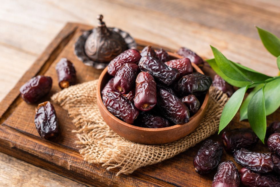 high calorie foods dried fruit dates