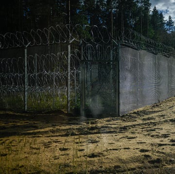 lithuanian guards patrol border with belarus