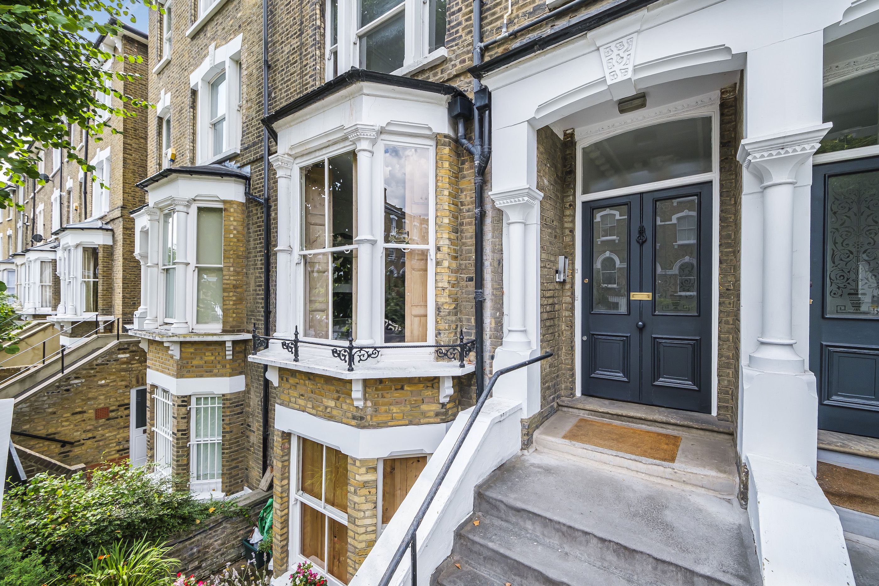 Inside A Victorian Maisonette In Highbury Hill For Sale