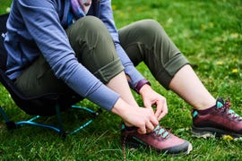 tying laces on of merrell hiking shoes