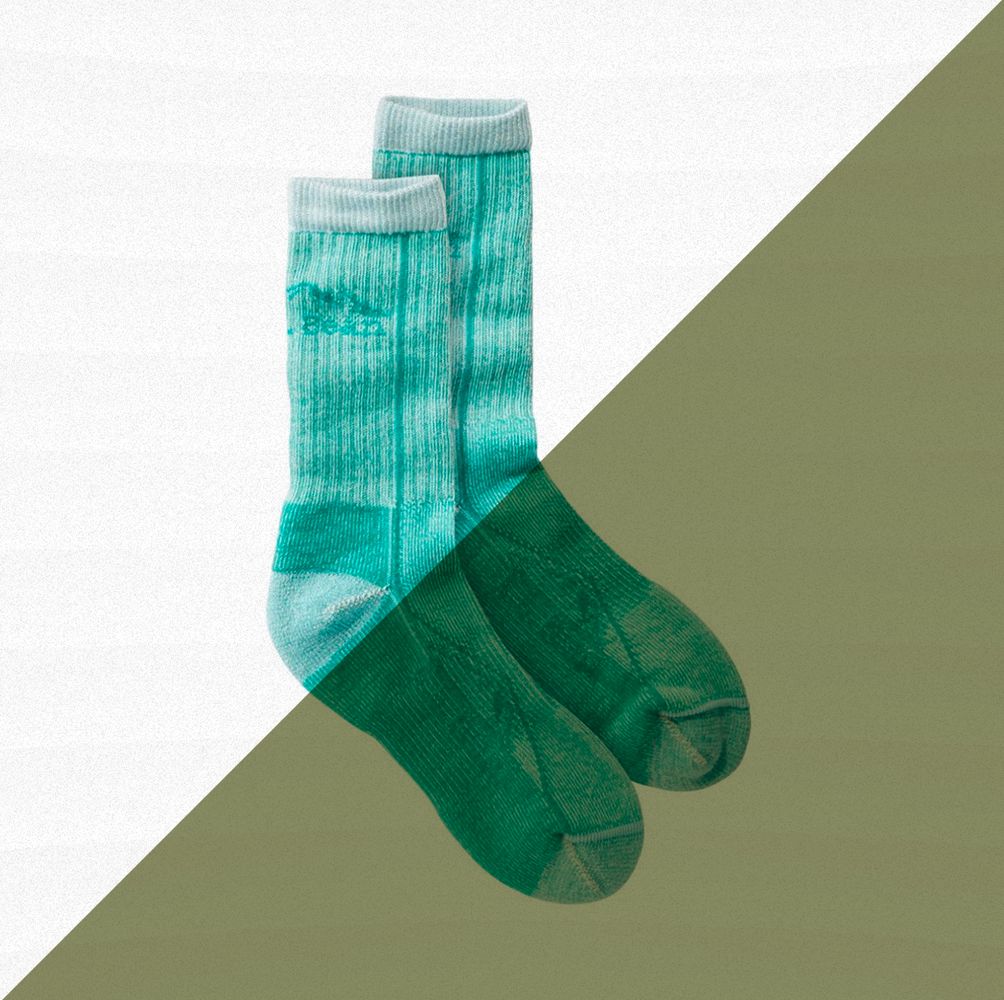 Ultimate Guide to Flight Socks: Are They Really a Good Idea? - The