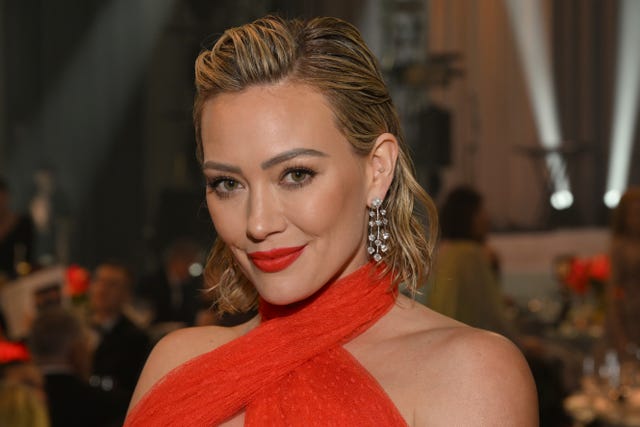 Hilary Duff goes makeup-free in a candid post-workout selfie