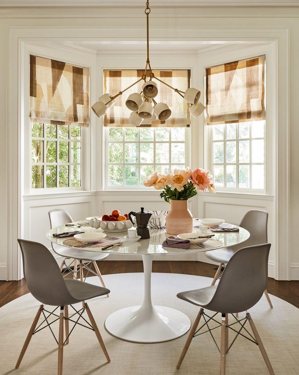 bay window in kitchen