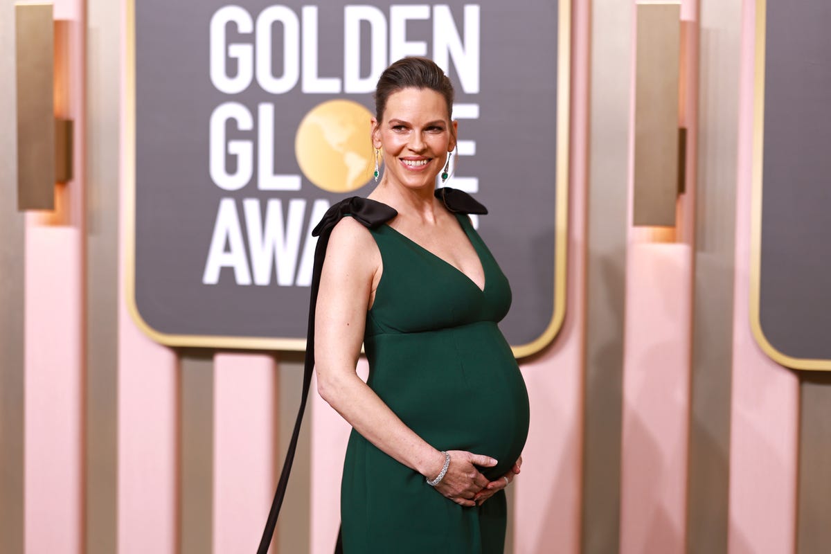 1200px x 900px - Hilary Swank ,48, lo da todo en el gimnasio mientras se prepara para dar a  luz a sus mellizos