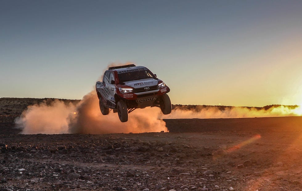 Toyota Hilux, todas las versiones y motorizaciones del mercado, con  precios, imágenes, datos técnicos y pruebas.