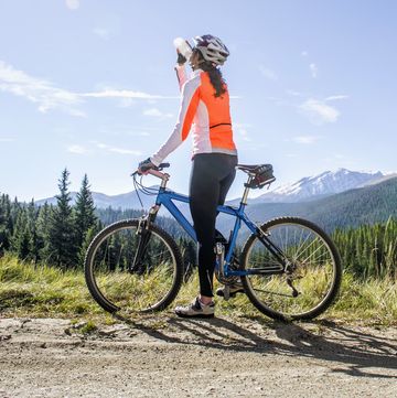 cyclists should drink more water for better health