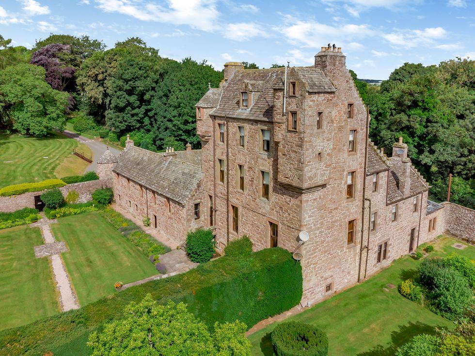 castle for sale in scotland