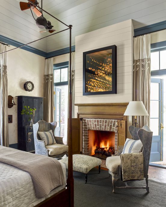 historical concepts bedroom with fireplace