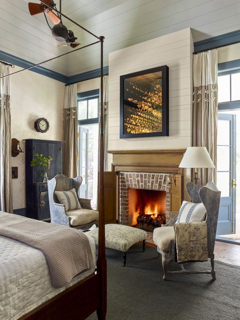 historical concepts bedroom with fireplace