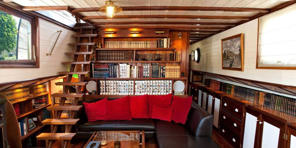 11 Best Rentals Around the World - Luxury Houseboats to in