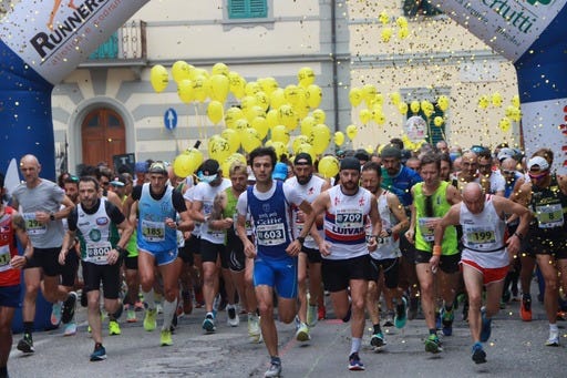 a group of people running