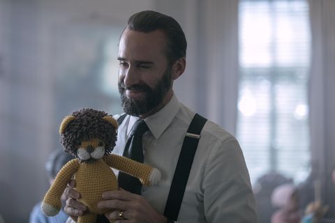 the handmaids tale    household   episode 306    june accompanies the waterfords to washington dc, where a powerful family offers a glimpse of the future of gilead june makes an important connection as she attempts to protect nichole fred joseph fiennes, shown photo by jasper savagehulu