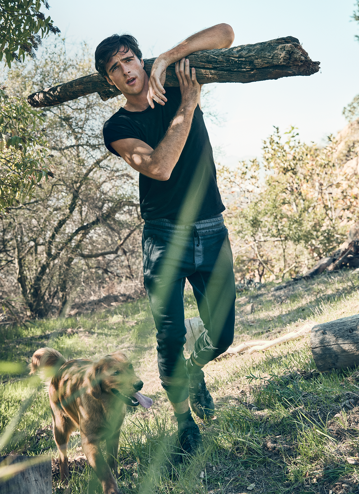 These Pictures Of Jacob Elordi Standing Next To Regular-Size