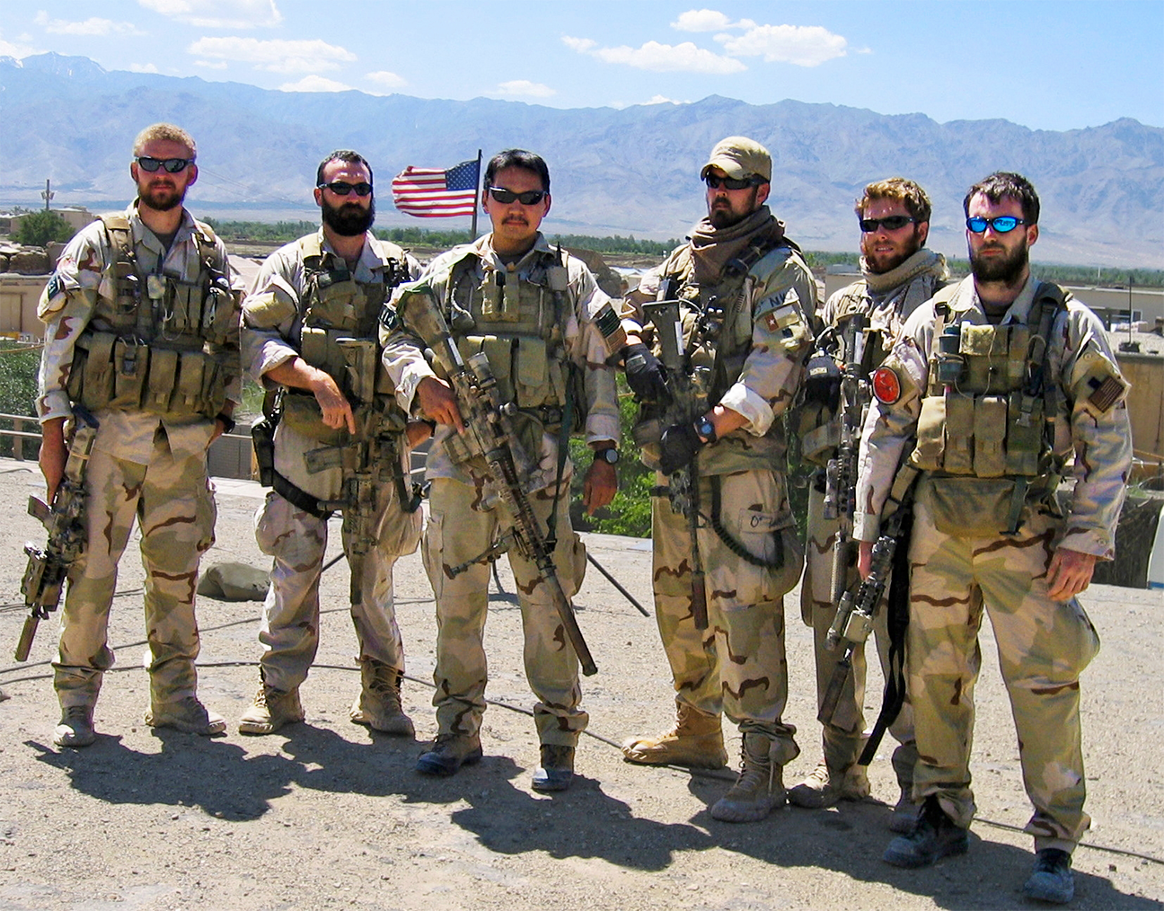 murphy far right in afghanistan in 2005 with fellow navy seals