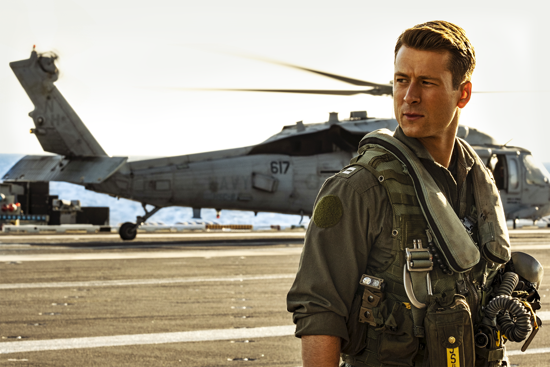Top Gun: Maverick's Glen Powell plays another pilot in war movie Devotion