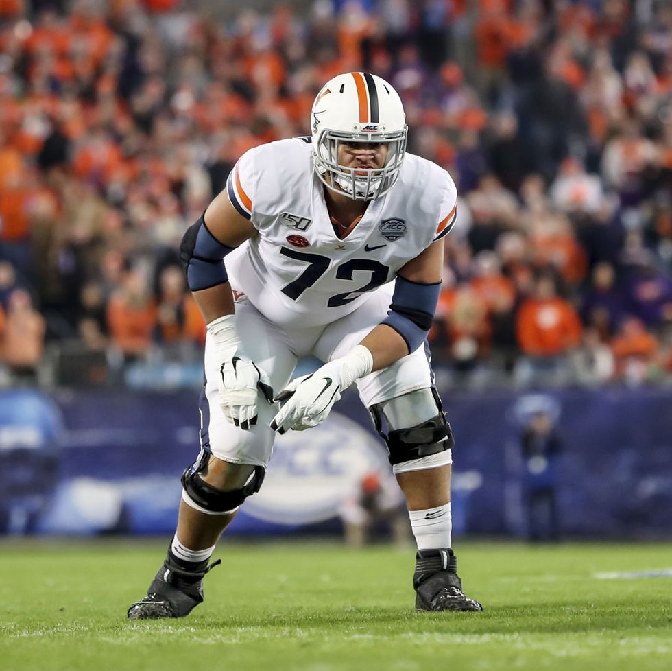 charlotte, nc december 07 virginia cavaliers offensive tackle ryan swoboda 72 gets set for the snap during the acc championship game between the clemson tigers and the virginia cavaliers on december 7, 2019 at the bank of america stadium in charlotte, nc photo by john mccrearyicon sportswire icon sportswire via ap images