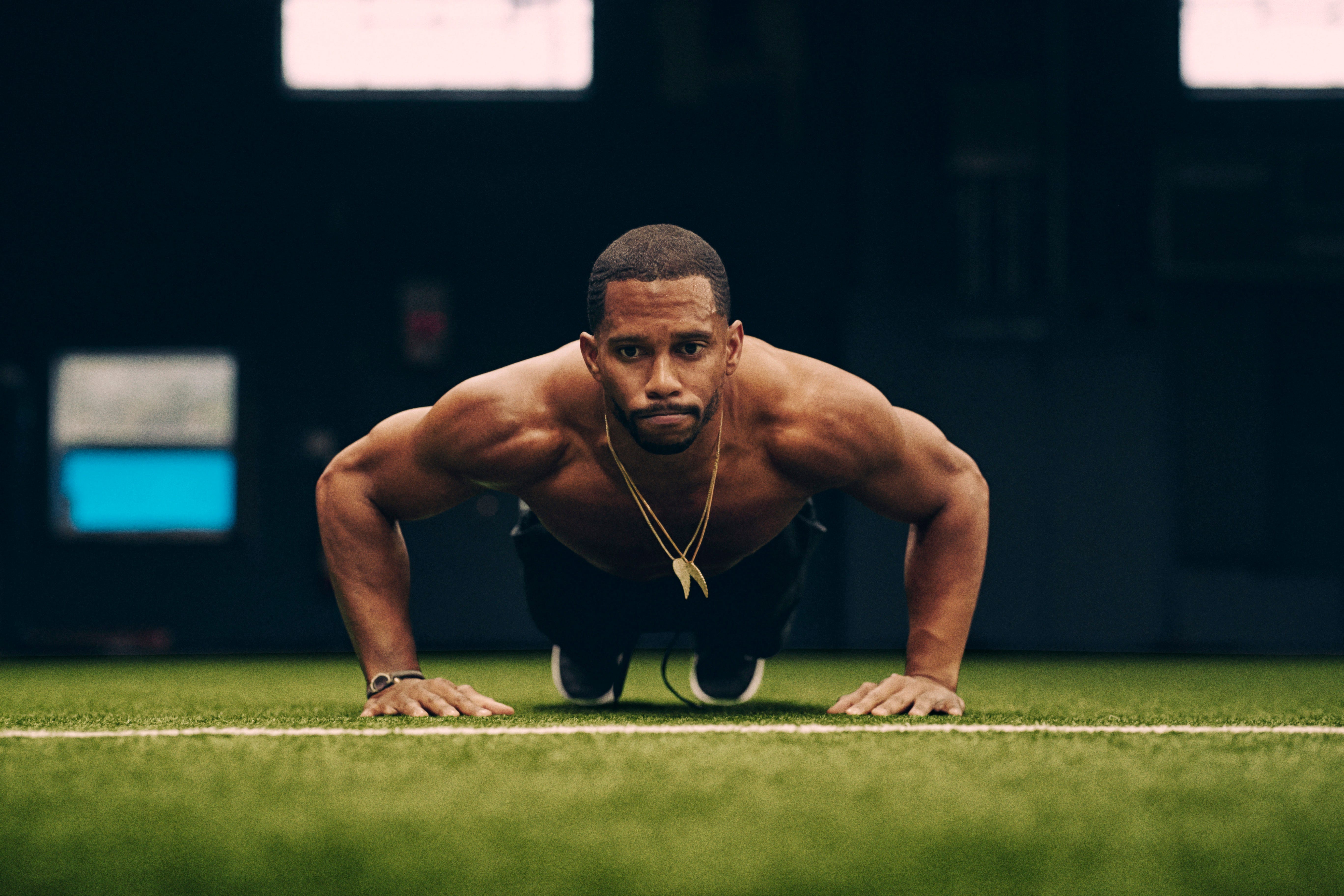 ESPN's Victor Cruz Workouts Help Him to Excel in Broadcasting