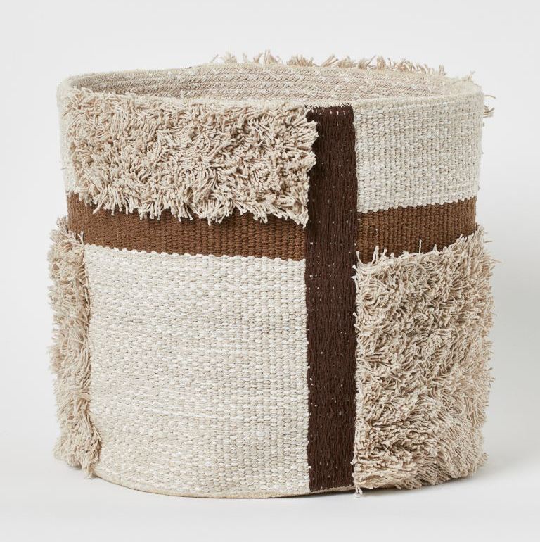 round storage basket in braided fabric made from recycled cotton with tufted sections size 37x37 cm