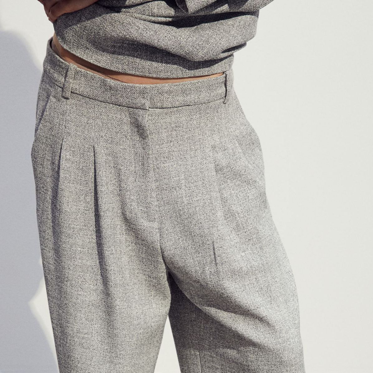 El pantalón ancho tendencia más favorecedor del otoño estilo 'working' está  en H&M