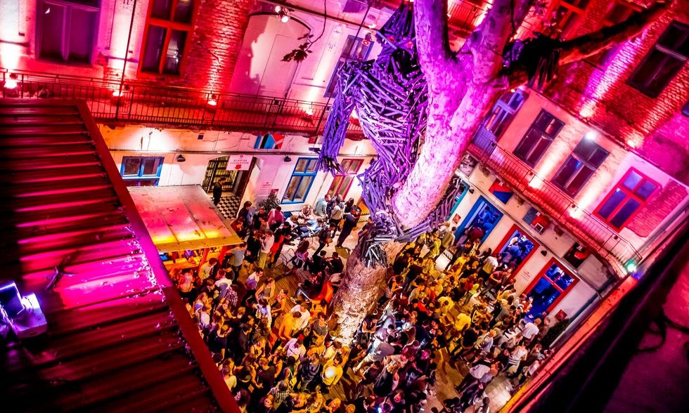 Ruin Bar: la mejor fiesta de Budapest está aquí