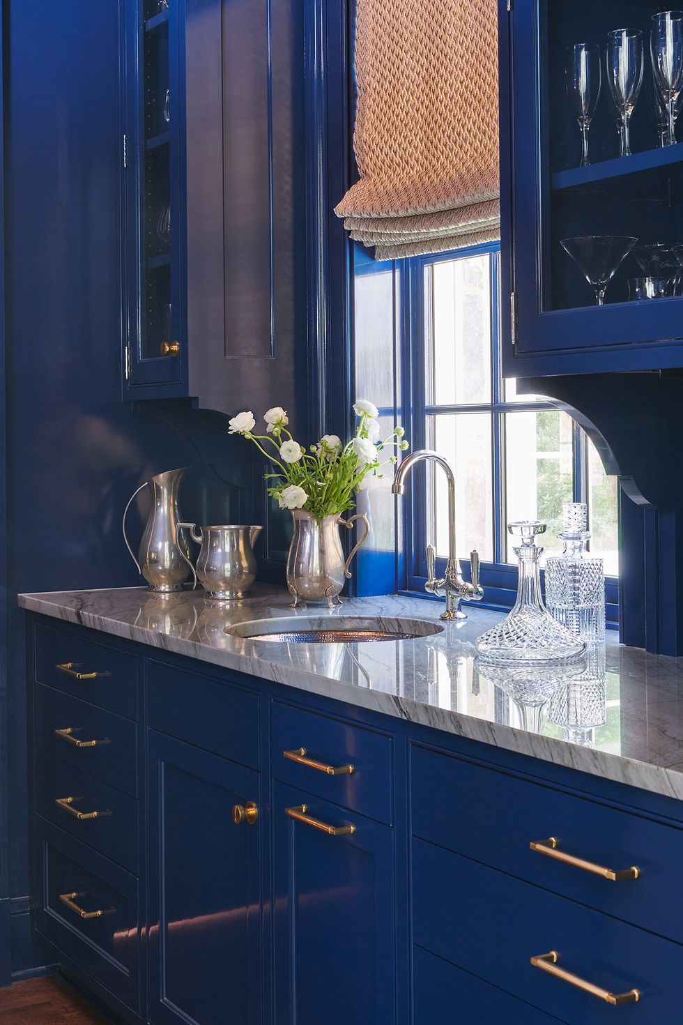 glossy blue butlers pantry