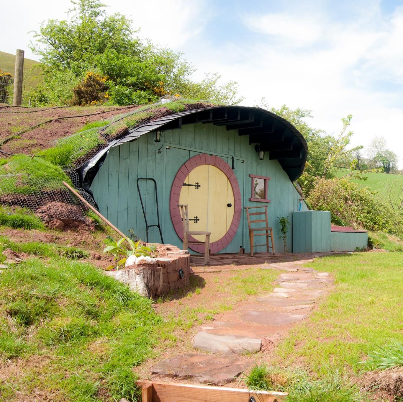 Hobbit house for sale in Wales