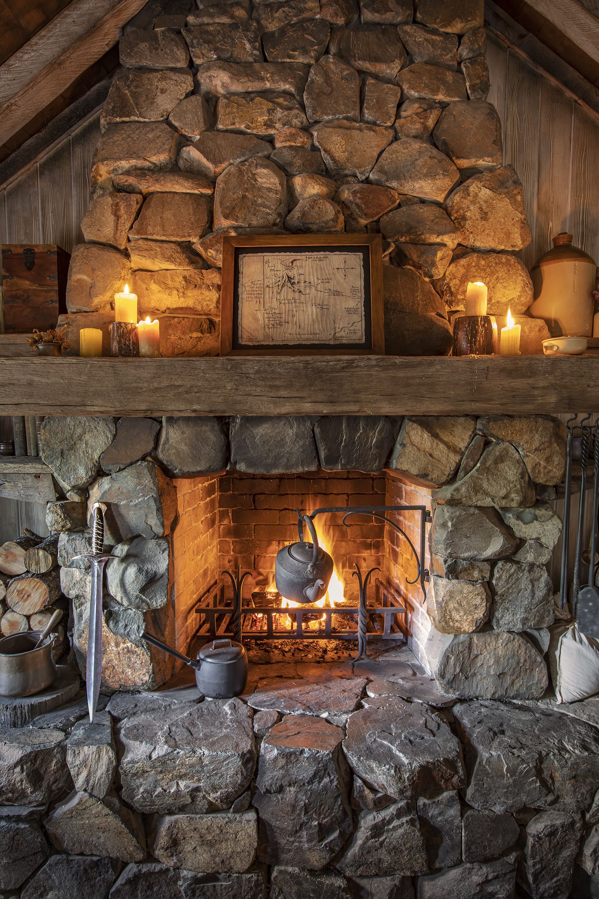 This Airbnb Inspired By 'The Hobbit' Looks Like The Coziest Holiday Escape