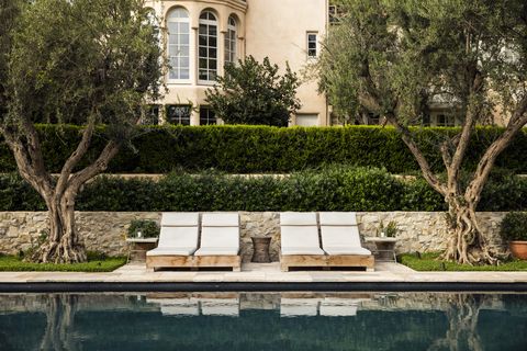 hoffman and ospina west hollywood garden pool seating