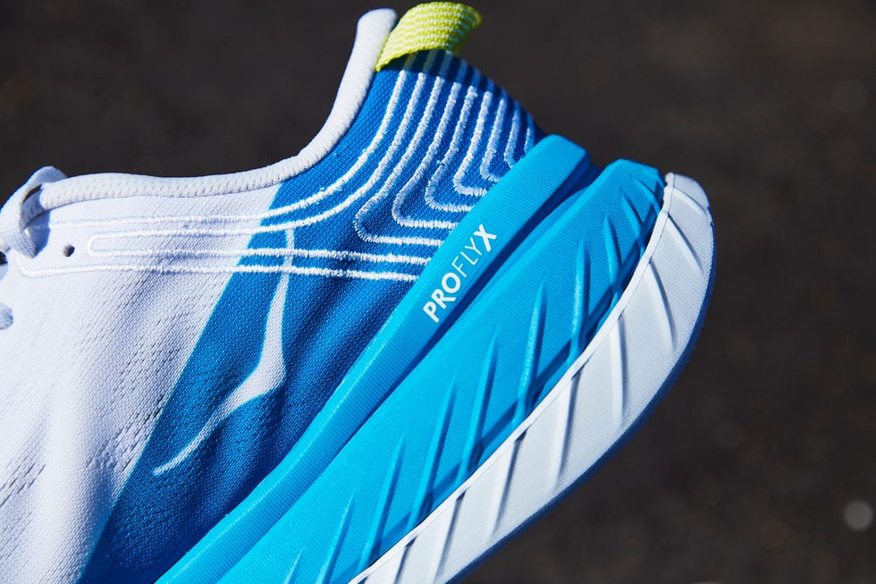 hoka carbon x