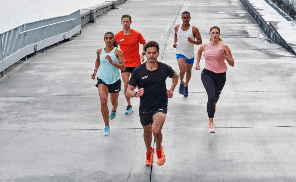 hoka one one clifton 8