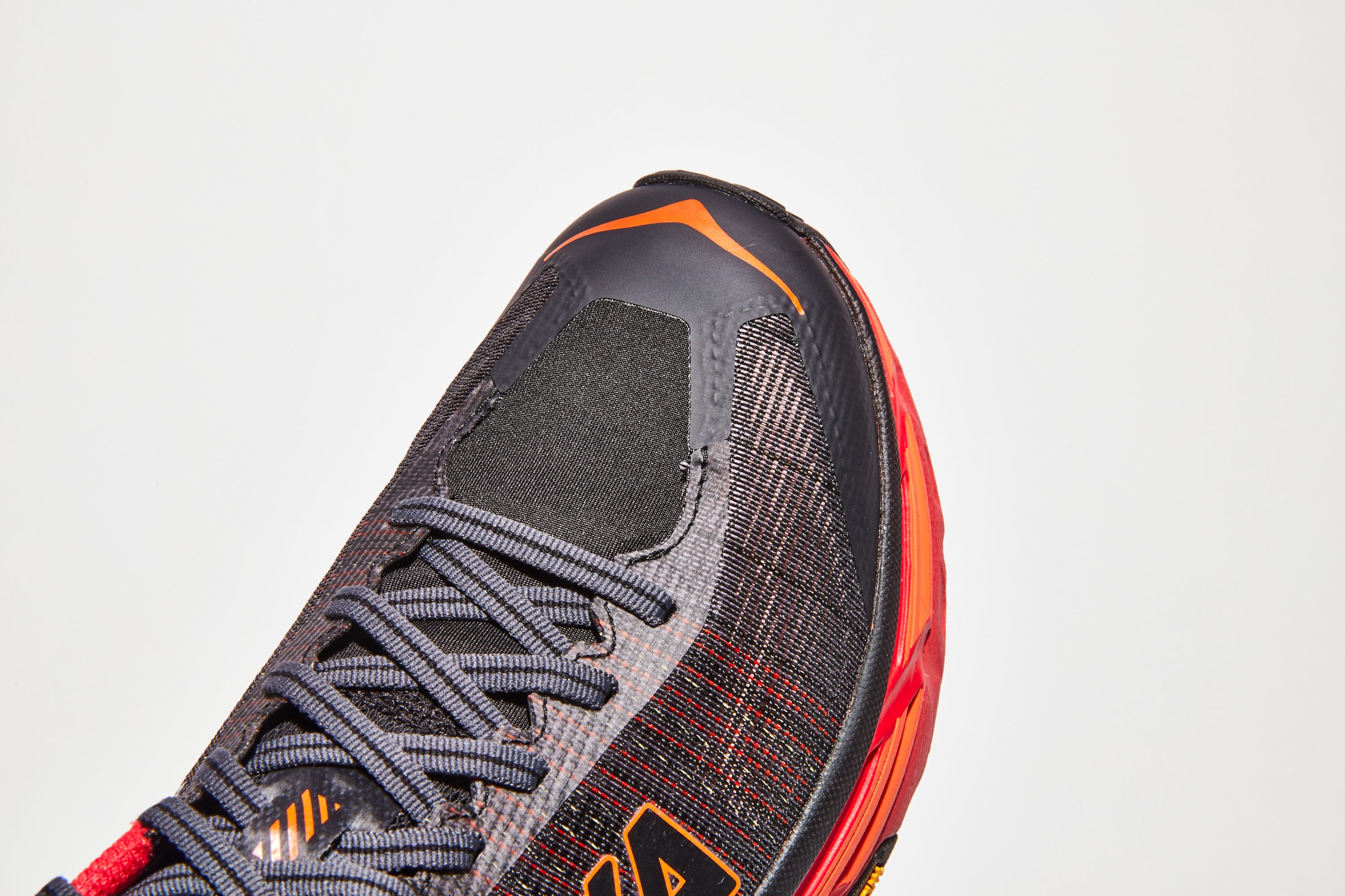 Hoka Mafate 2