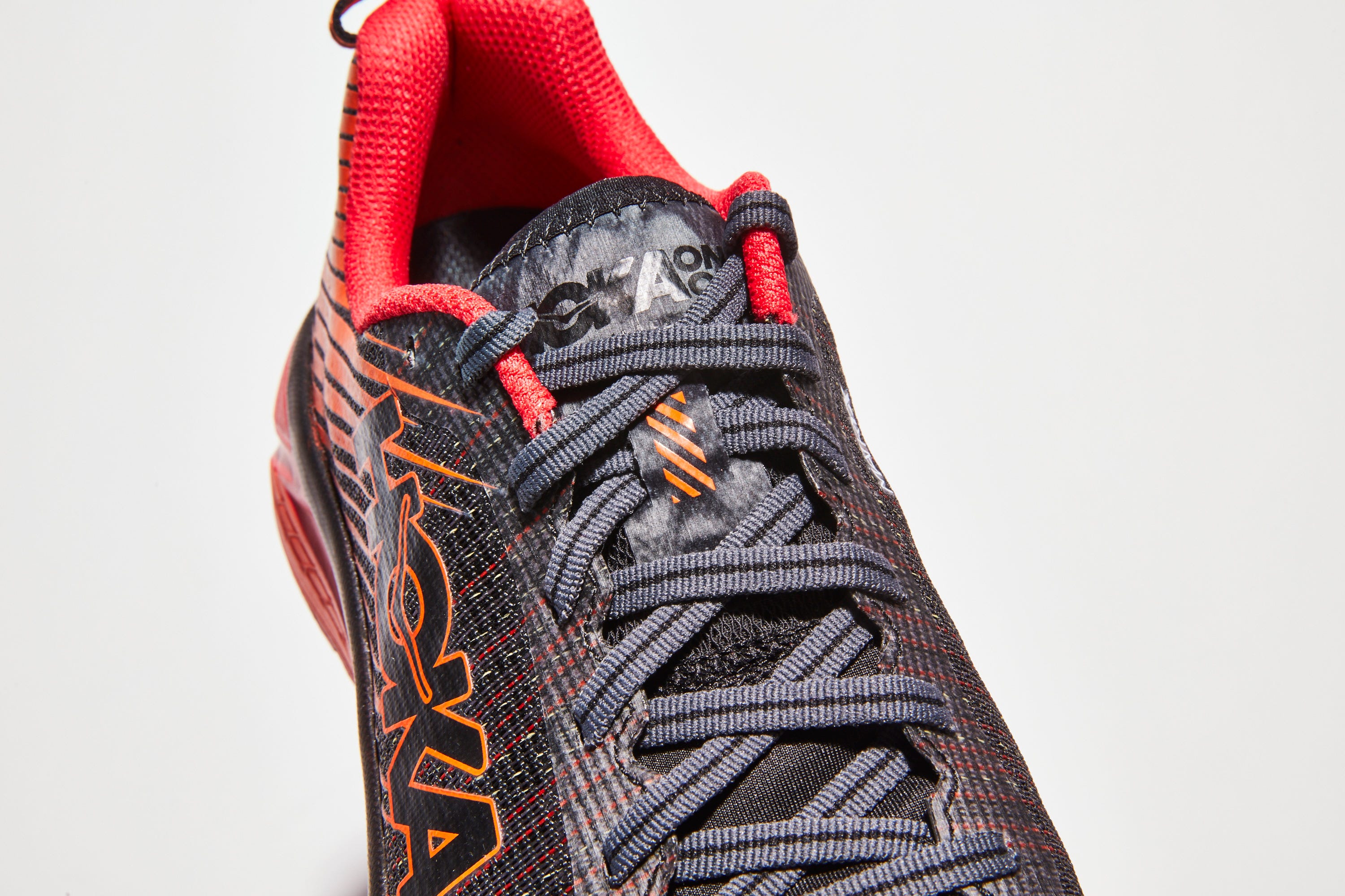 Hoka Mafate 2