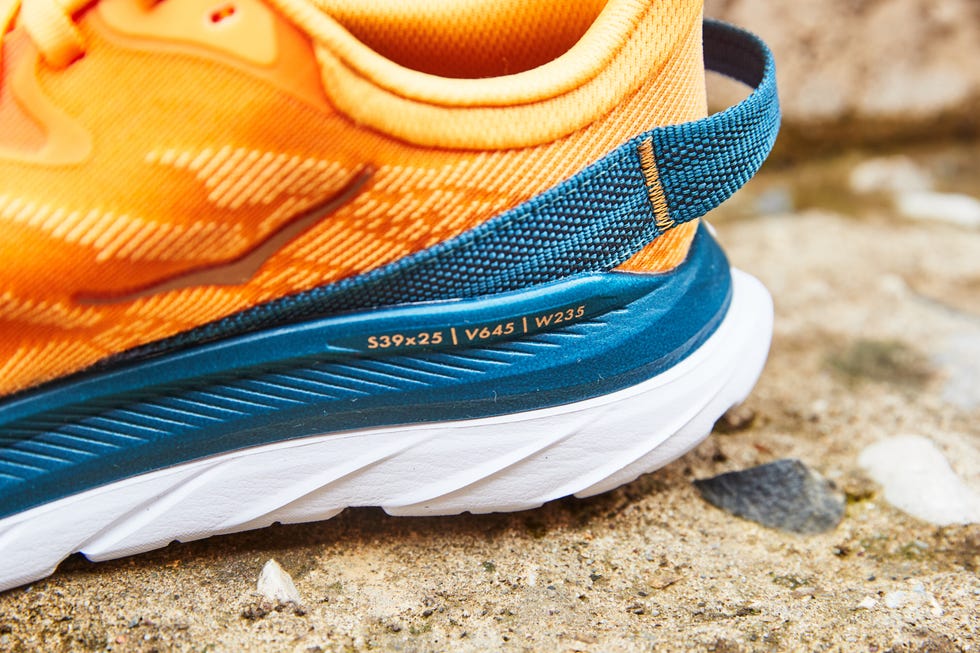 hoka mach supersonic