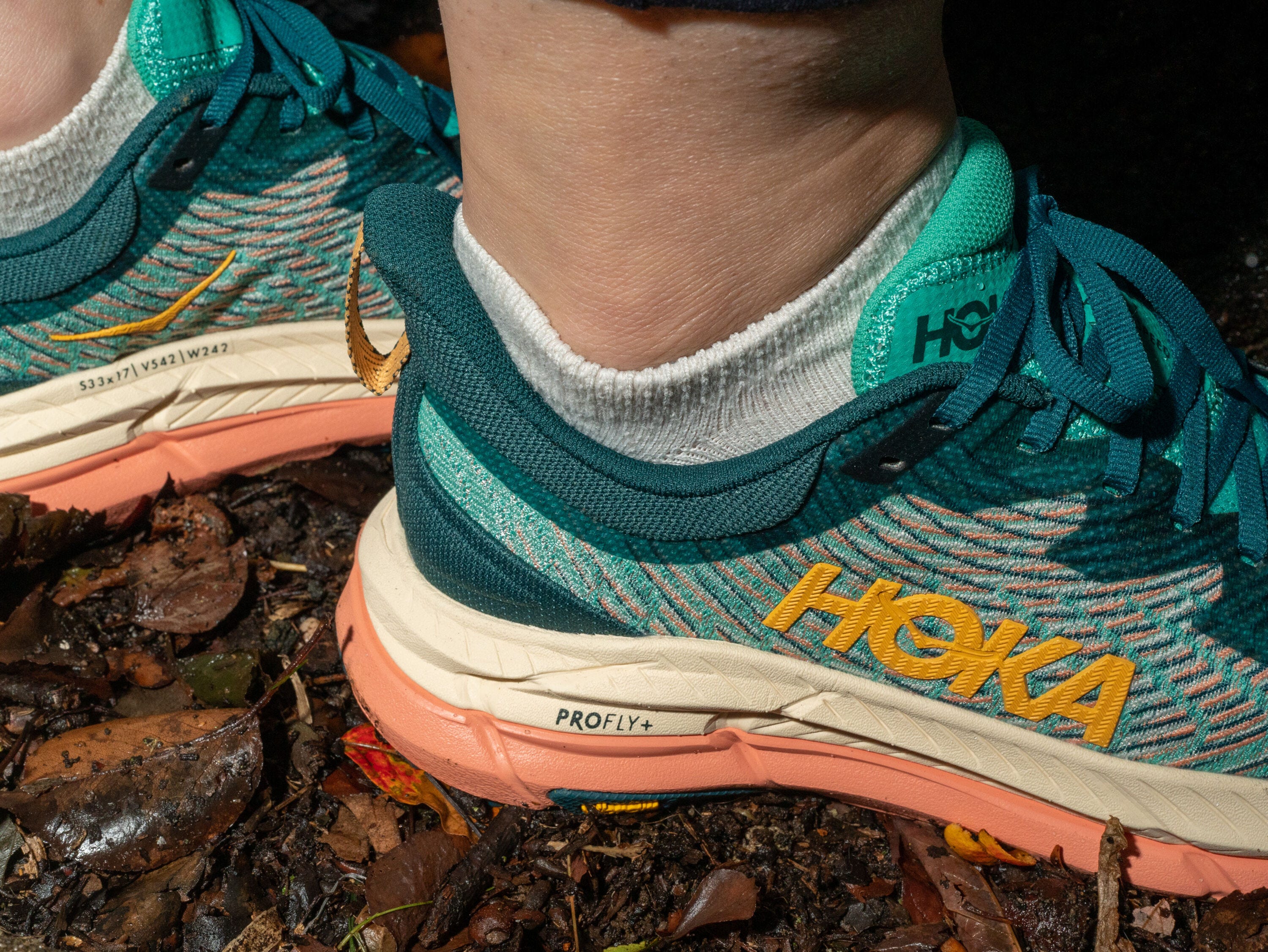 hoka mafate 4