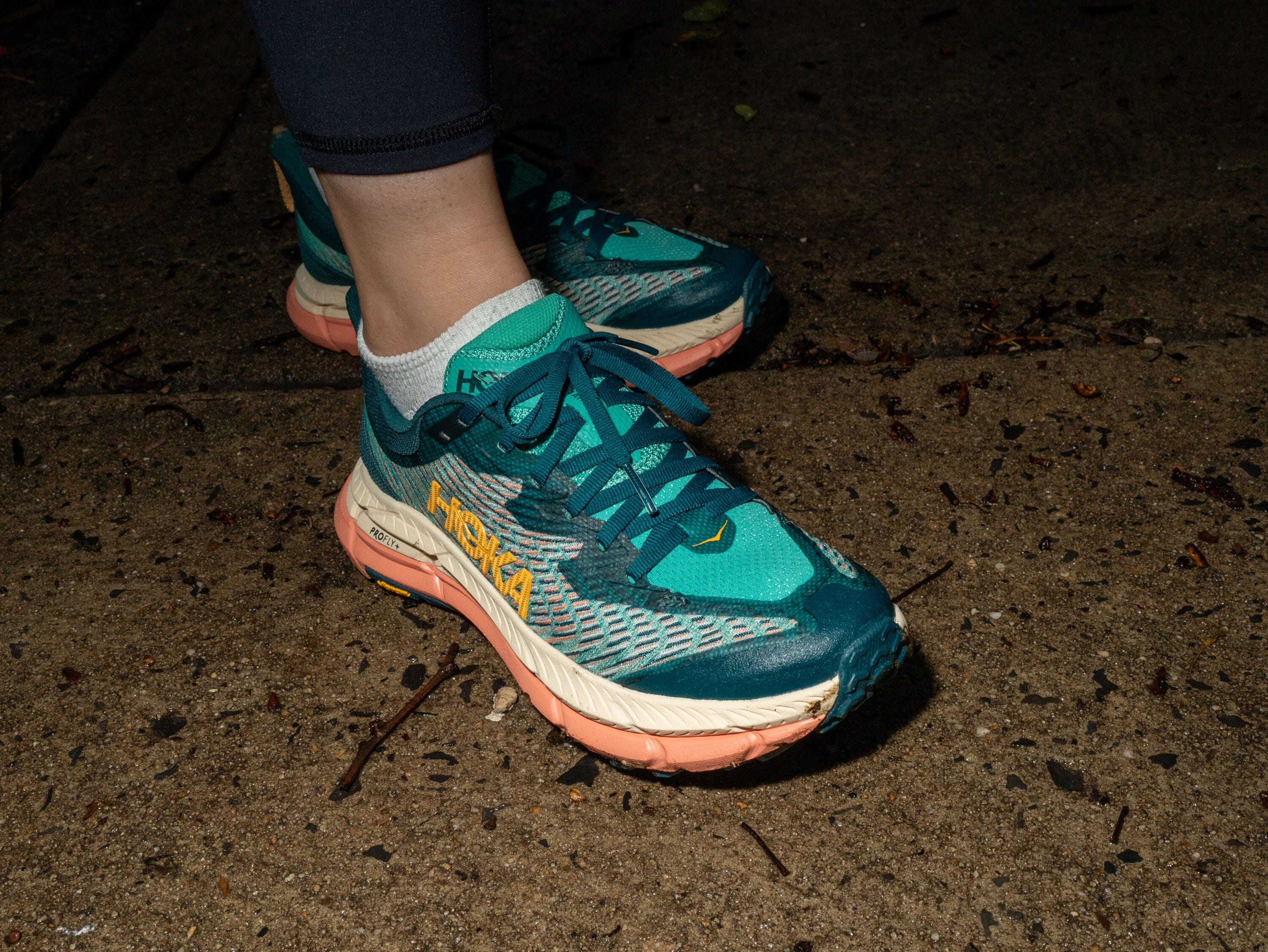 hoka mafate 4