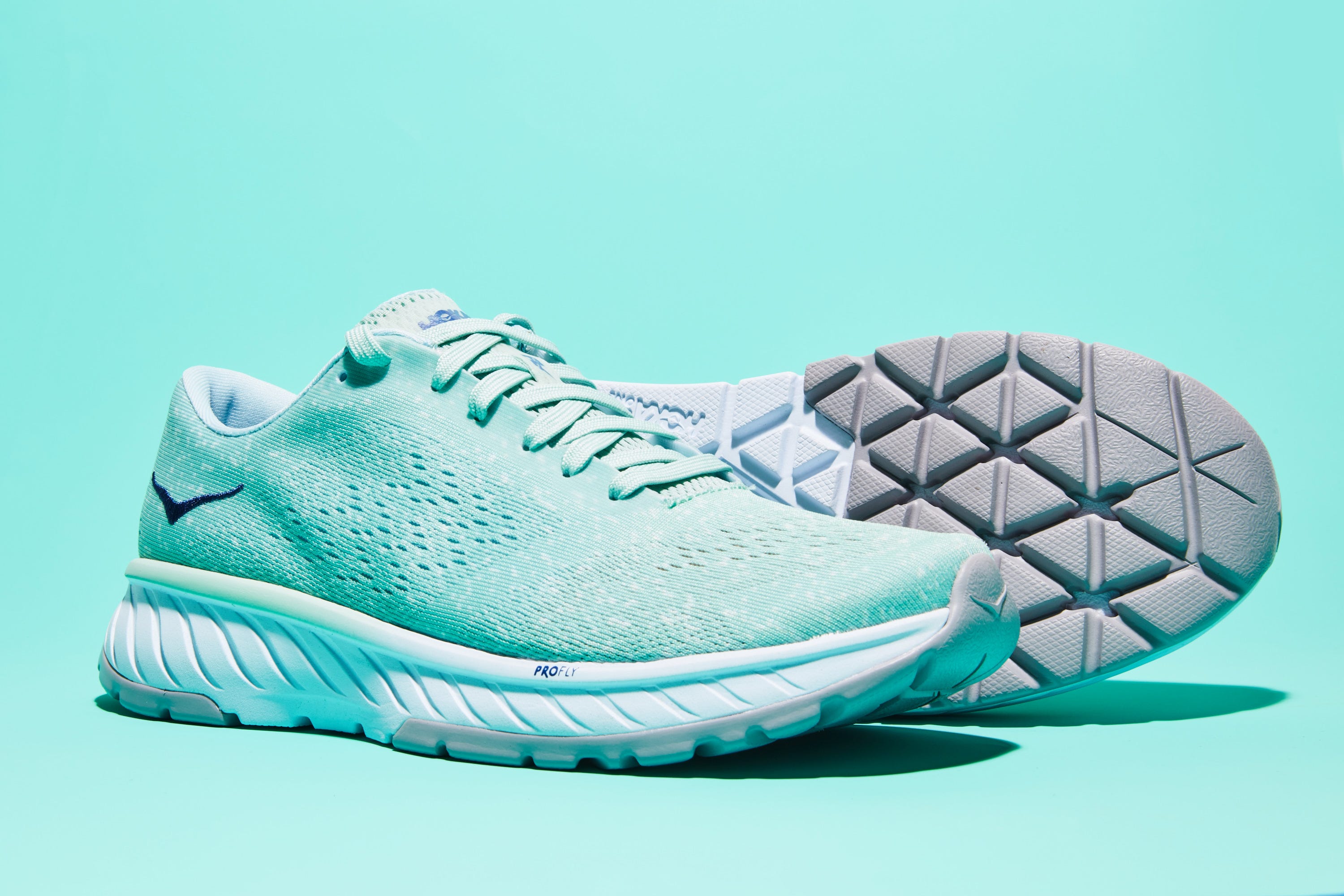 Hoka One One Cavu 2
