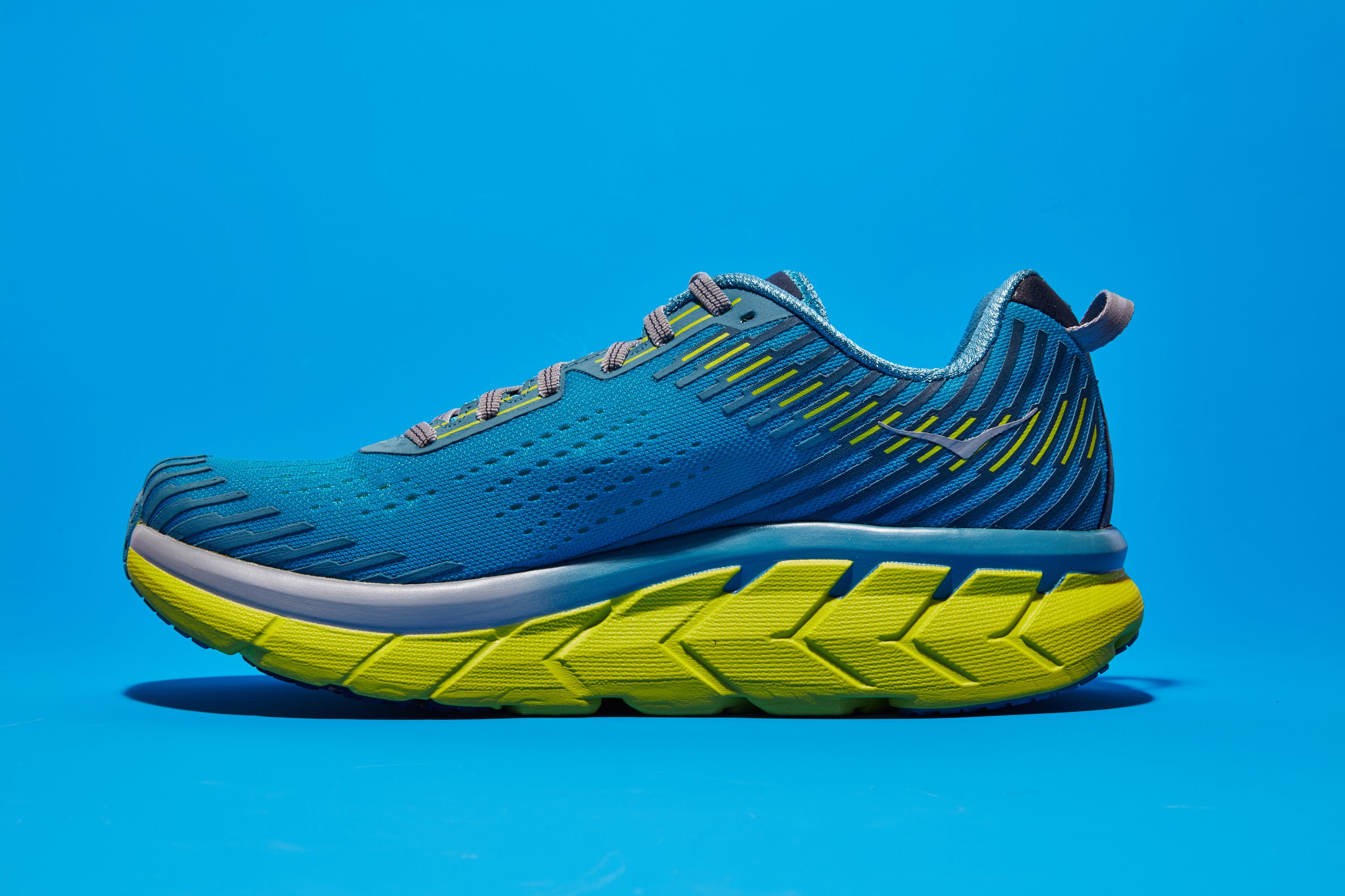 Hoka One One Clifton 5