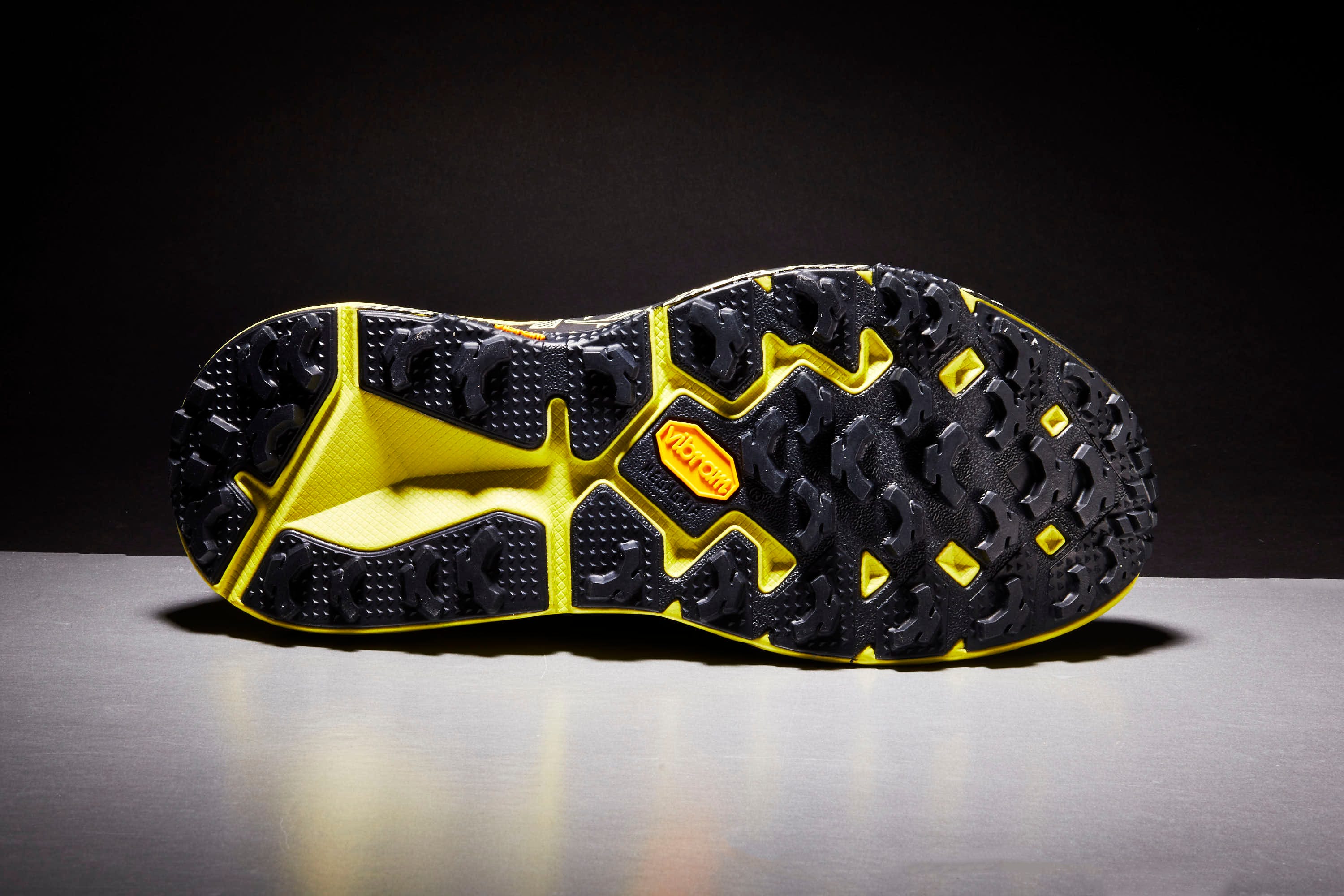 Footwear, Black, Shoe, Yellow, Outdoor shoe, Athletic shoe, Sneakers, Tennis shoe, Walking shoe, Cross training shoe, 