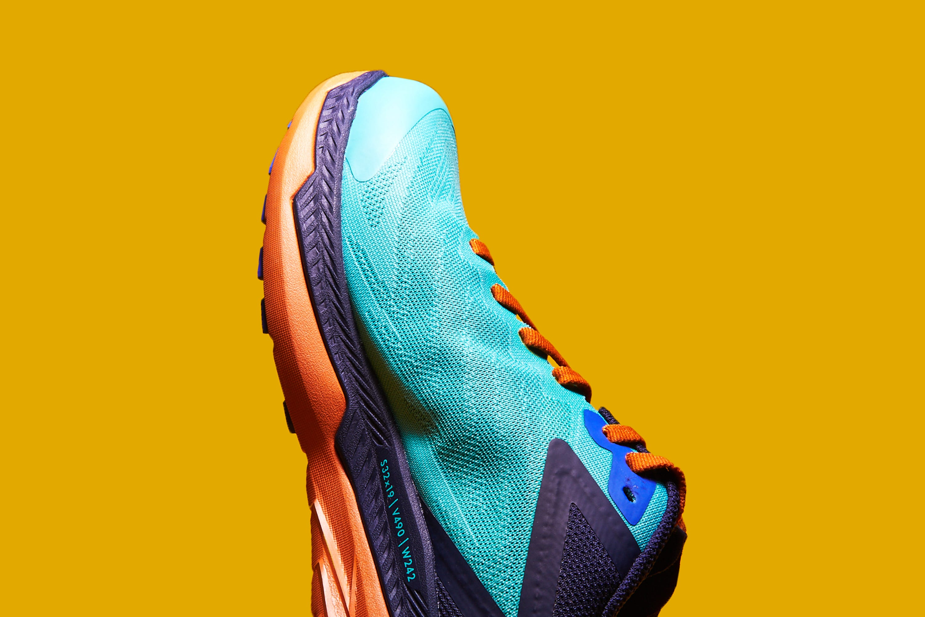 hoka one one zinal