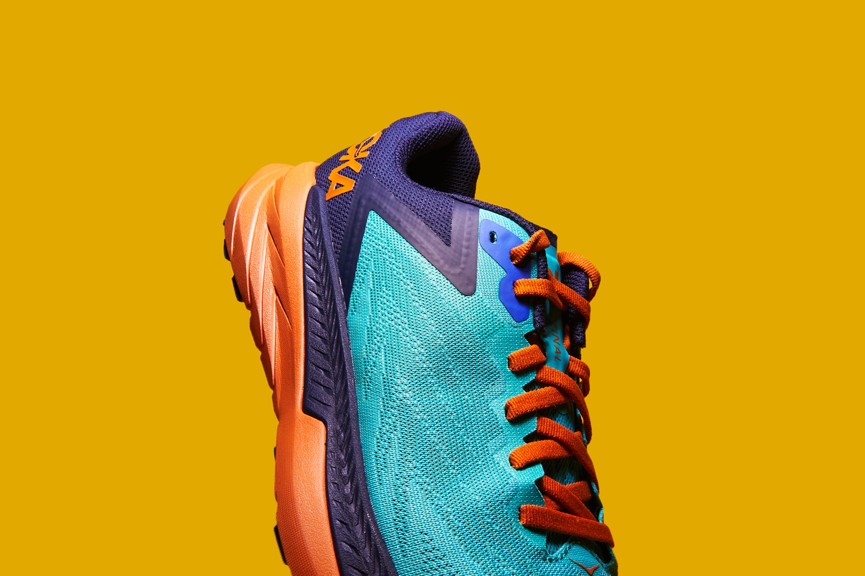 hoka one one zinal