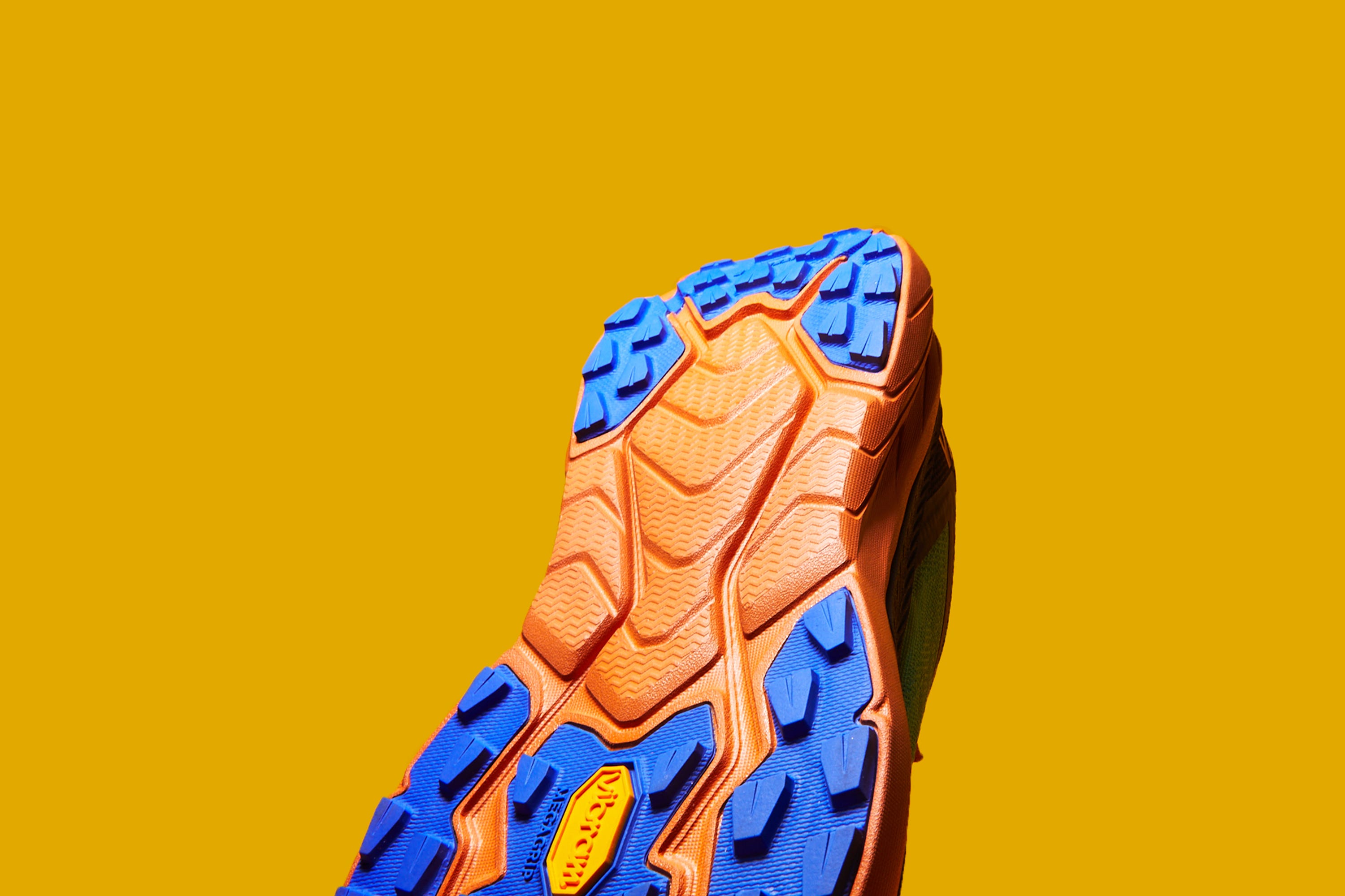 hoka one one zinal