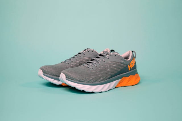 hoka arahi 4 review