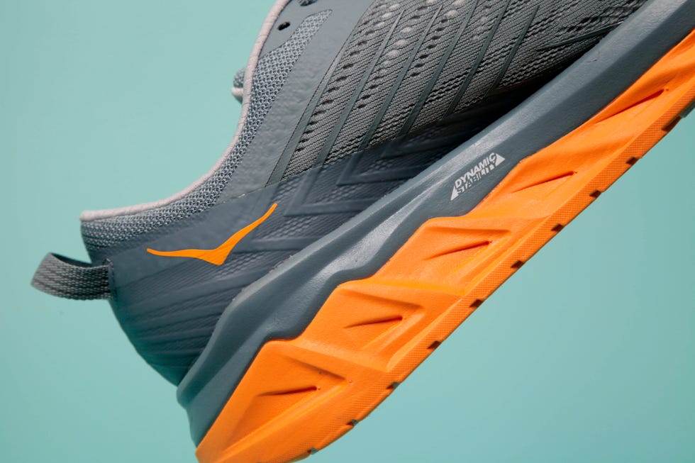 hoka arahi 4 review