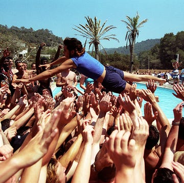 pool party ibiza