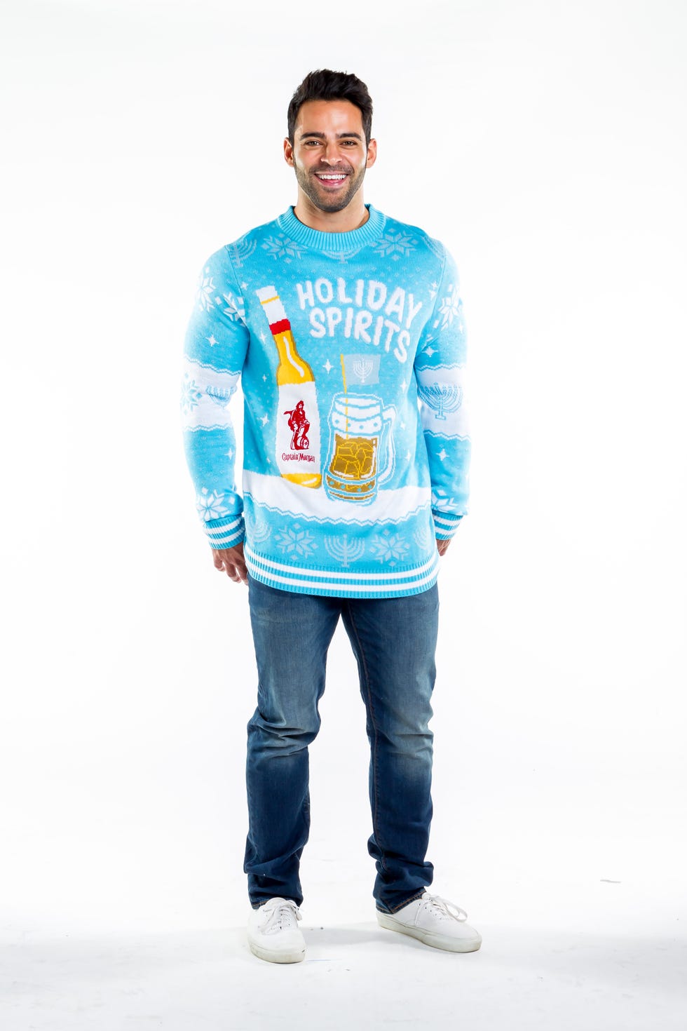 Clothing, Blue, White, Turquoise, Sleeve, Standing, T-shirt, Aqua, Yellow, Outerwear, 