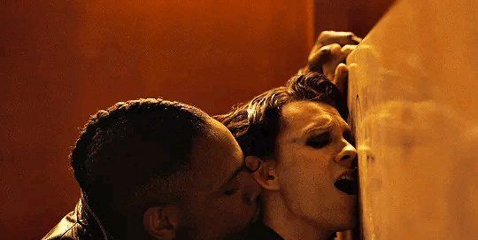 Scène de sexe gay The Crowded Room de Tom Holland: réactions et mèmes
