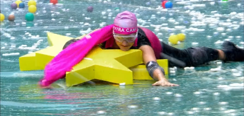 I'm a Celebrity host Holly Willoughby takes on Celebrity Cyclone Bushtucker Trial.