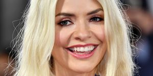 holly willoughby puffy eyes liz earle