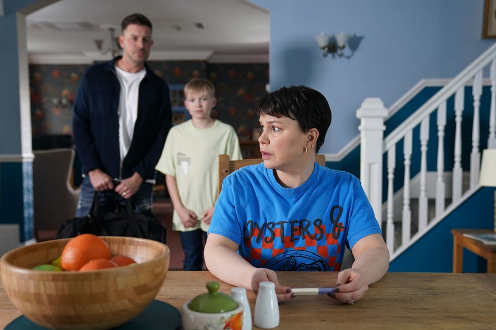 darren osborne, oscar osborne and nancy osborne in hollyoaks