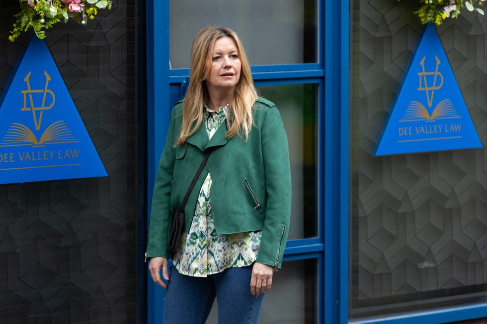 diane hutchinson in hollyoaks